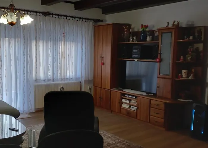 Διαμέρισμα Roko With Sauna & View