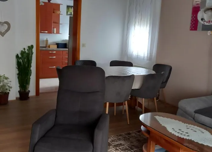 Roko With Sauna & View *